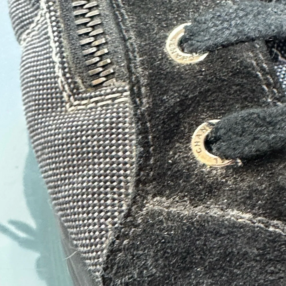 Vintage Y2K CHANEL Black and Gray High-Top Sneakers 43